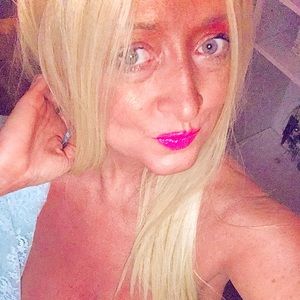 Meet your Posher, Diana marianthi